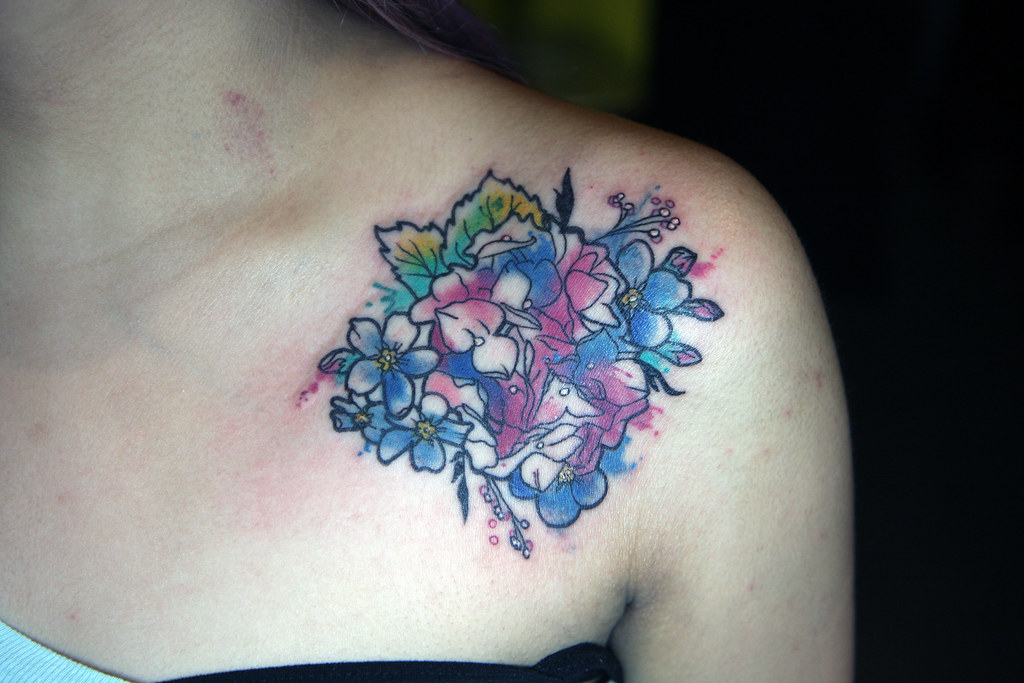 Tatuaże kwiatowe: Piękno i Symbolika Natury na Twojej Skórze